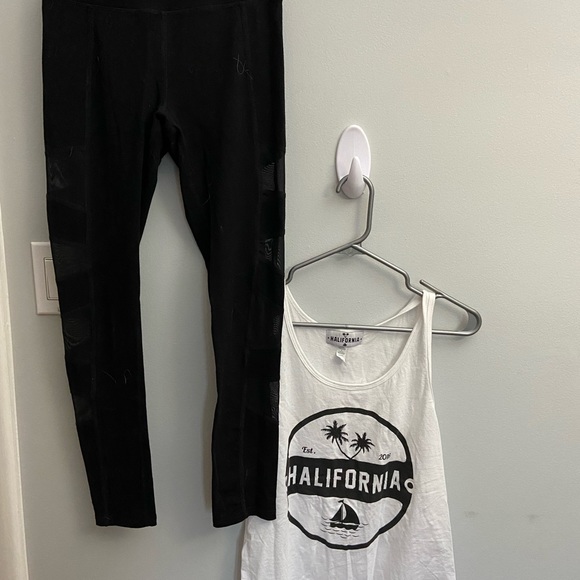 Sizes range from xs to medium. Brands: garage, forever21, urban outfitters. - Picture 14 of 14